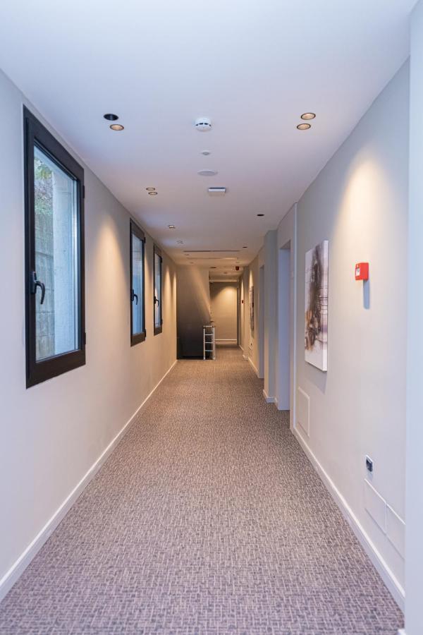 Esbjerg Hotel Vlorë Extérieur photo