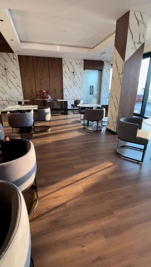 Esbjerg Hotel Vlorë Extérieur photo